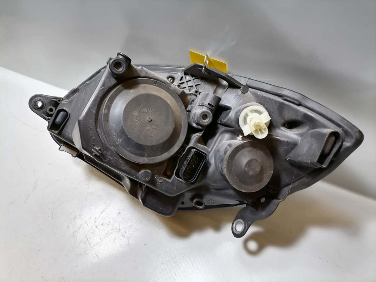 Skoda Roomster original Scheinwerfer vorn rechts Halogen H4 Bj.2008